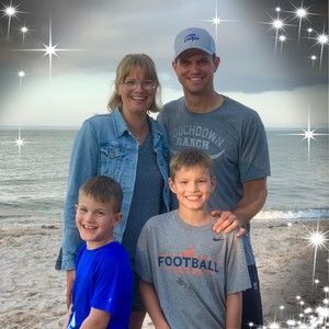 Meet your Posher, Holly